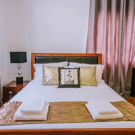 Gem Of A House By Homie * Funchal (Madeira)